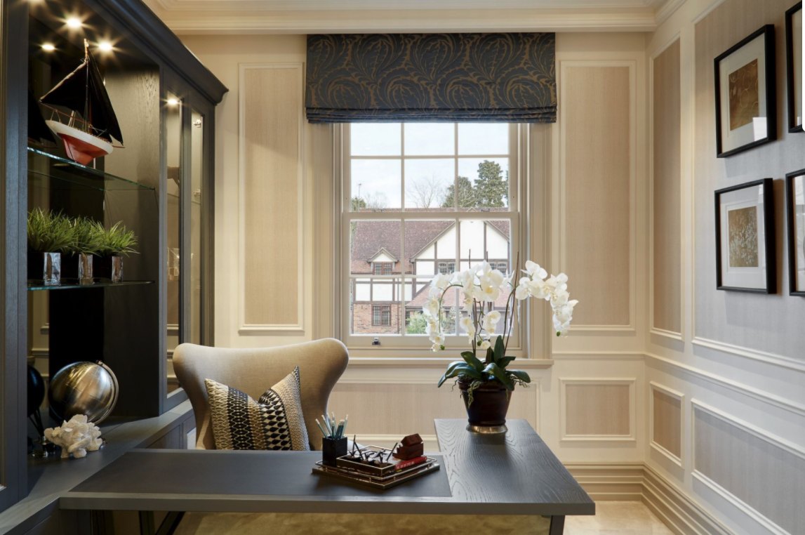 Panelled study with fitted display shelving